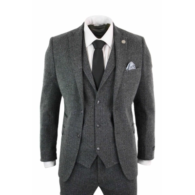 The Timeless Elegance of the Peaky Blinders Suit 2023 - businesshint.com